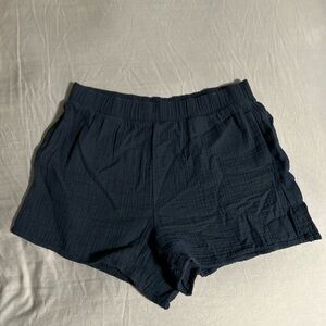L.L. Bean Women's Black 100% Cotton Shorts Size L